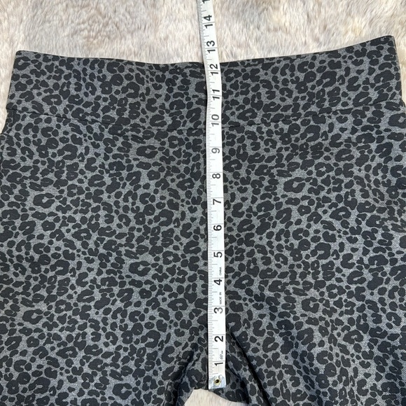 LOFT | Leopard Print Ponte Leggings, Size M, NWT - Picture 6 of 11